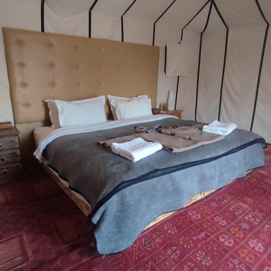 Overnight Luxury Camp เมอร์ซูกา ภายนอก รูปภาพ