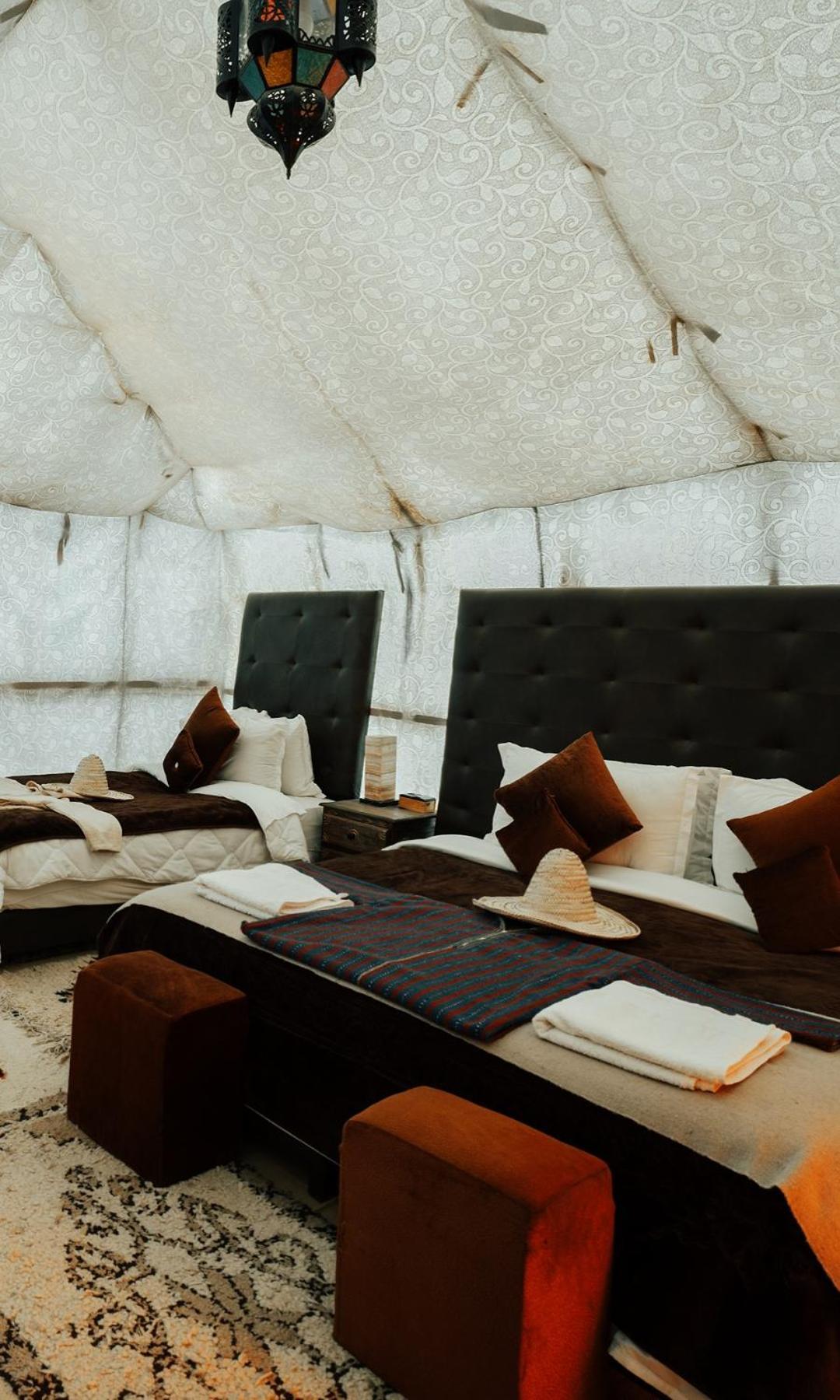 Overnight Luxury Camp เมอร์ซูกา ภายนอก รูปภาพ