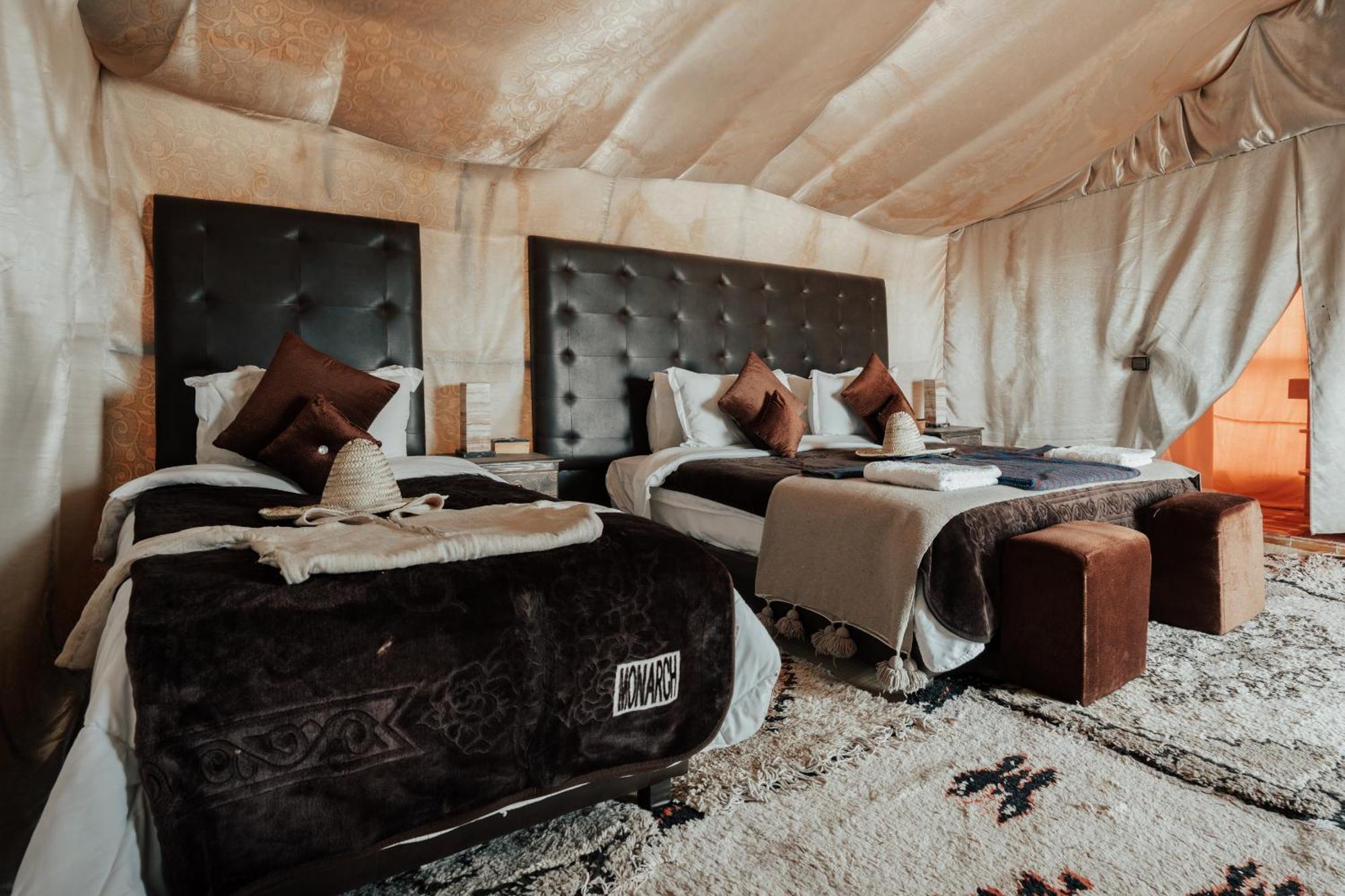 Overnight Luxury Camp เมอร์ซูกา ภายนอก รูปภาพ